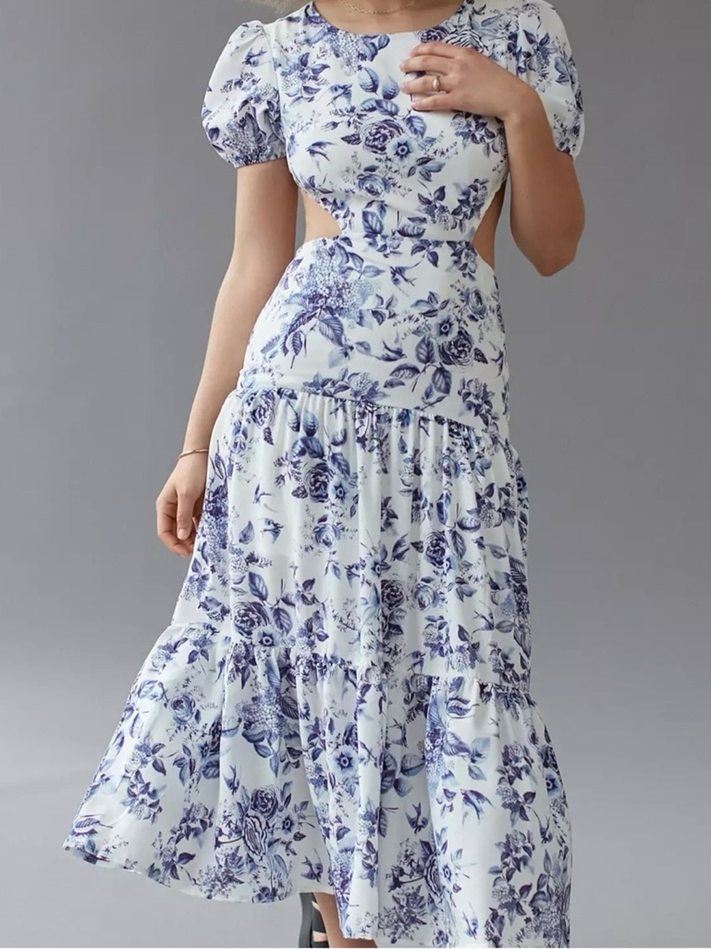 Kiss The Sky SZ SM Floral Midi Tiered Cutaway Open Back Cottage Core Dress